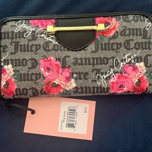 NWT Juicy Couture Petal Wallet